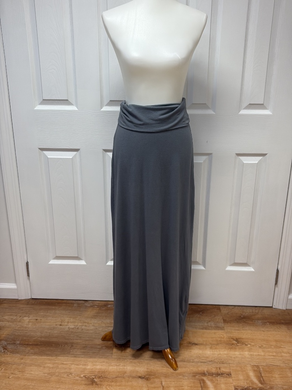 Splendid Gray Fordable Waistband Maxi Skirt - Size S.